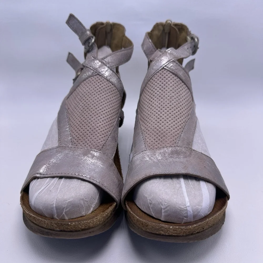 Miz Mooz Sandals Sawyer‎ Wedge Gladiator Silver Size 42EU 10.5 US